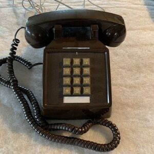 Vintage North Supply Premier Brown Pushbutton Phone 250045-MBA-20M-H *WORKS*